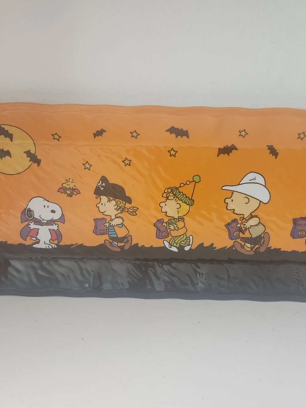 Peanuts Halloween Trick-or-Treat Table Plastic Platter - Orange & Black 19 X 8in